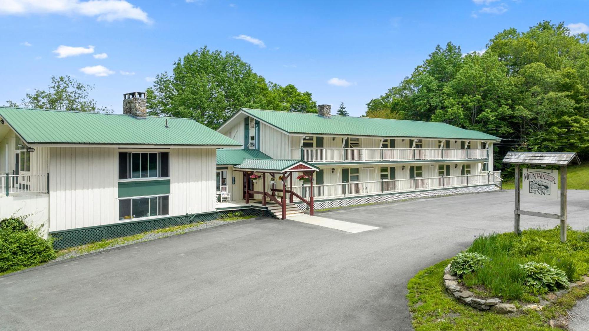 Mountaineer Inn West Dover Luaran gambar