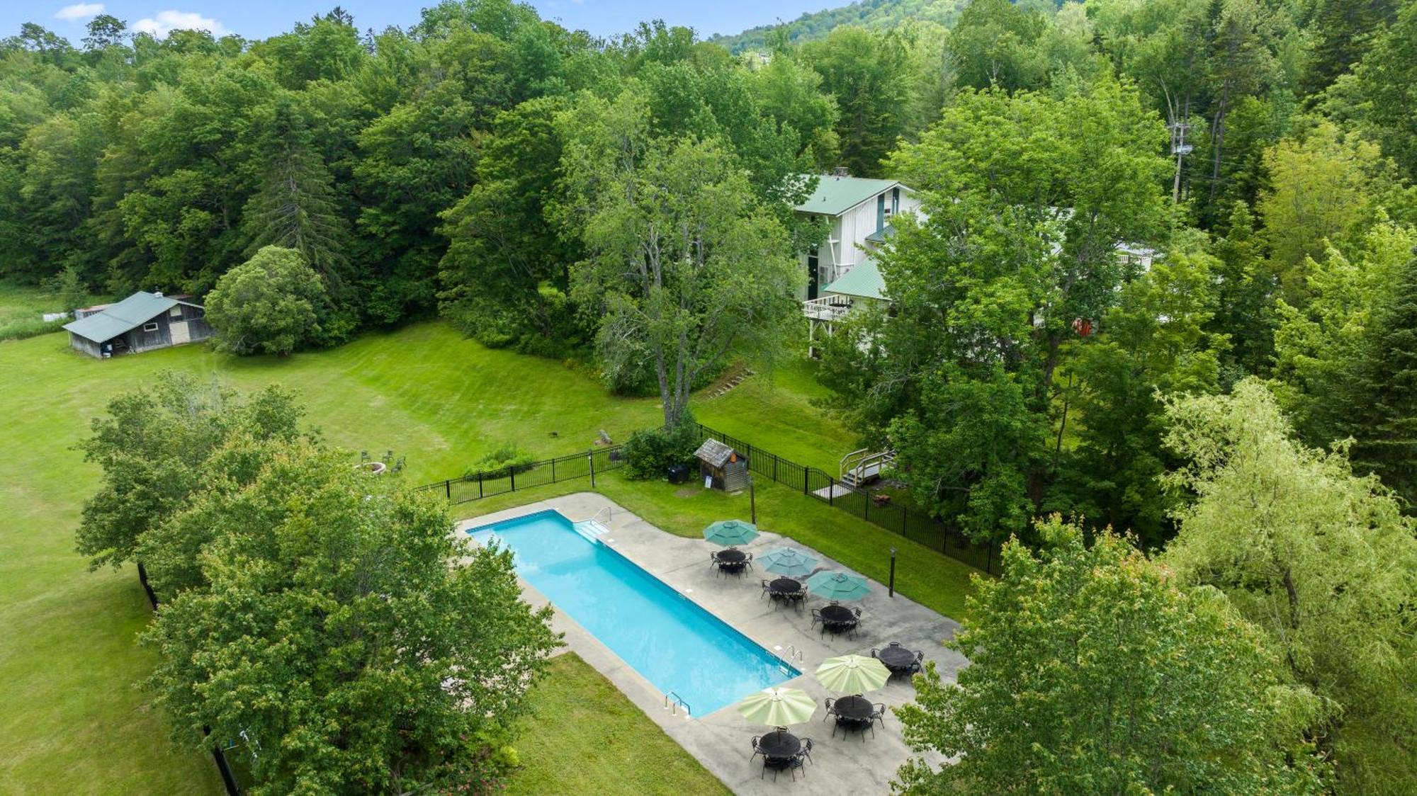 Mountaineer Inn West Dover Luaran gambar