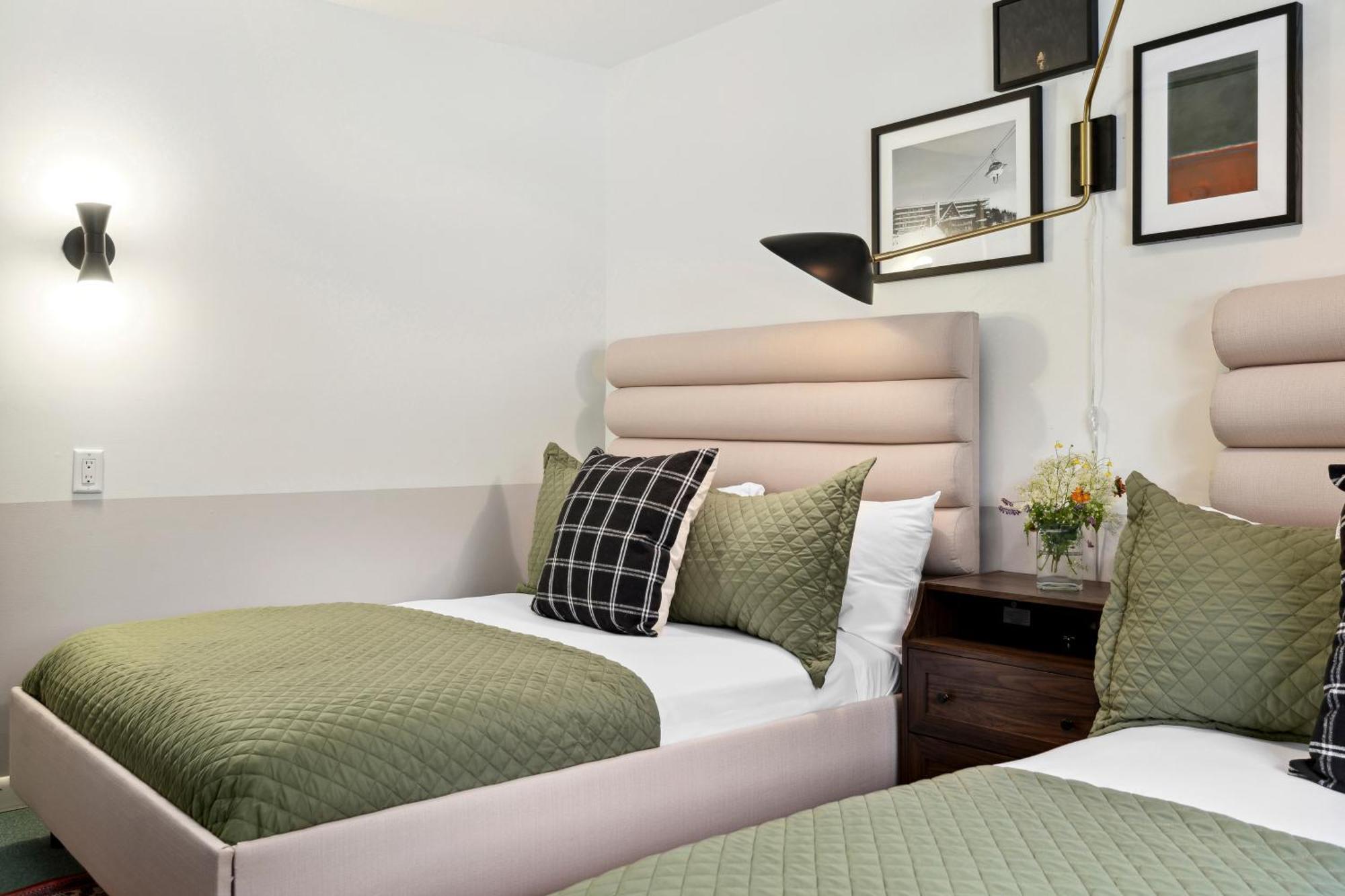Mountaineer Inn West Dover Luaran gambar